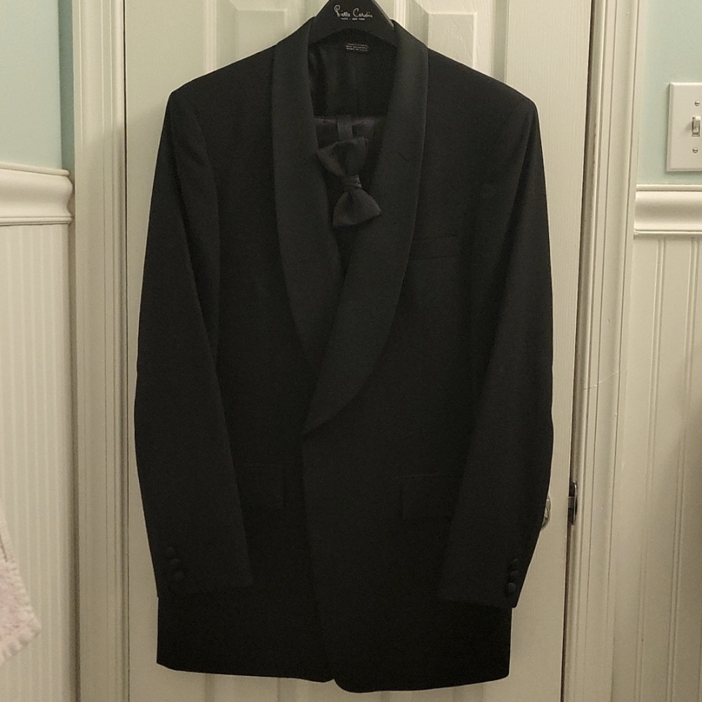 After Six, 44 regular jacket, size 34 pants, men's black tuxedo